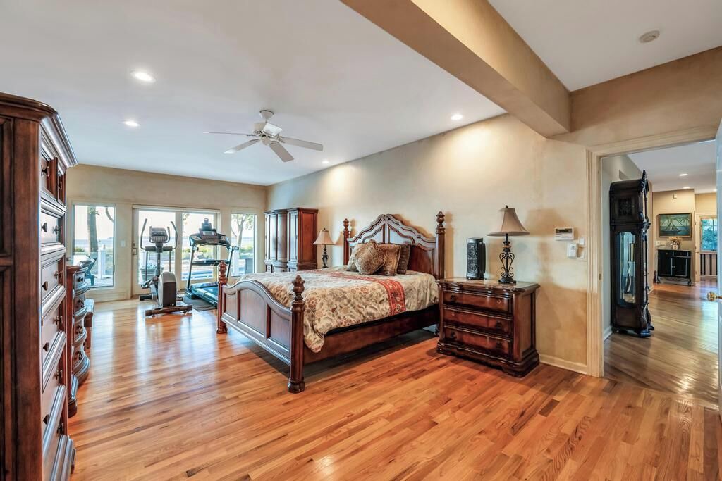 Photo of Bedroom in Nissequogue