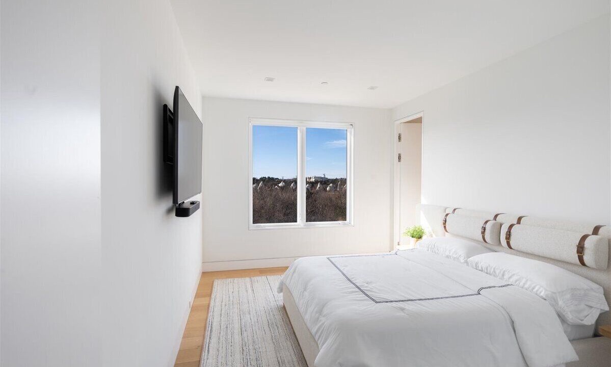 Photo of Bedroom in Westhampton Beach