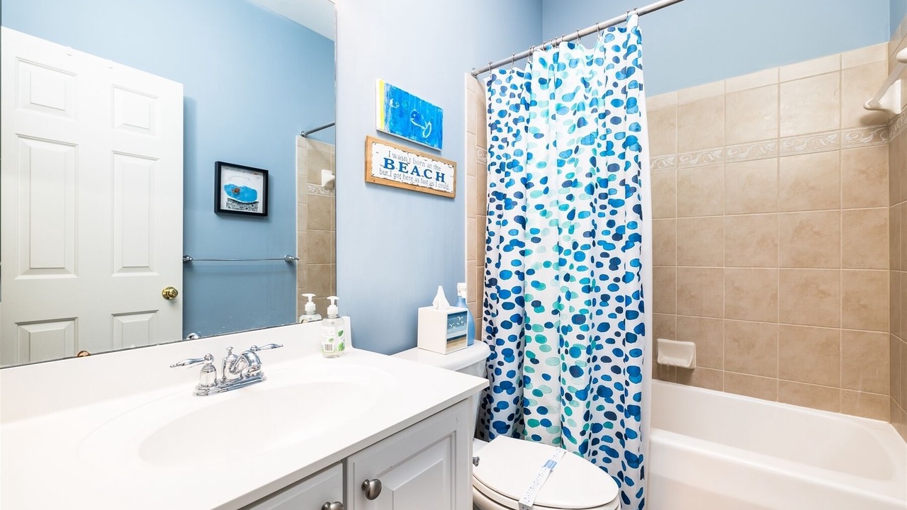Photo of Bathroom in Sunset Island