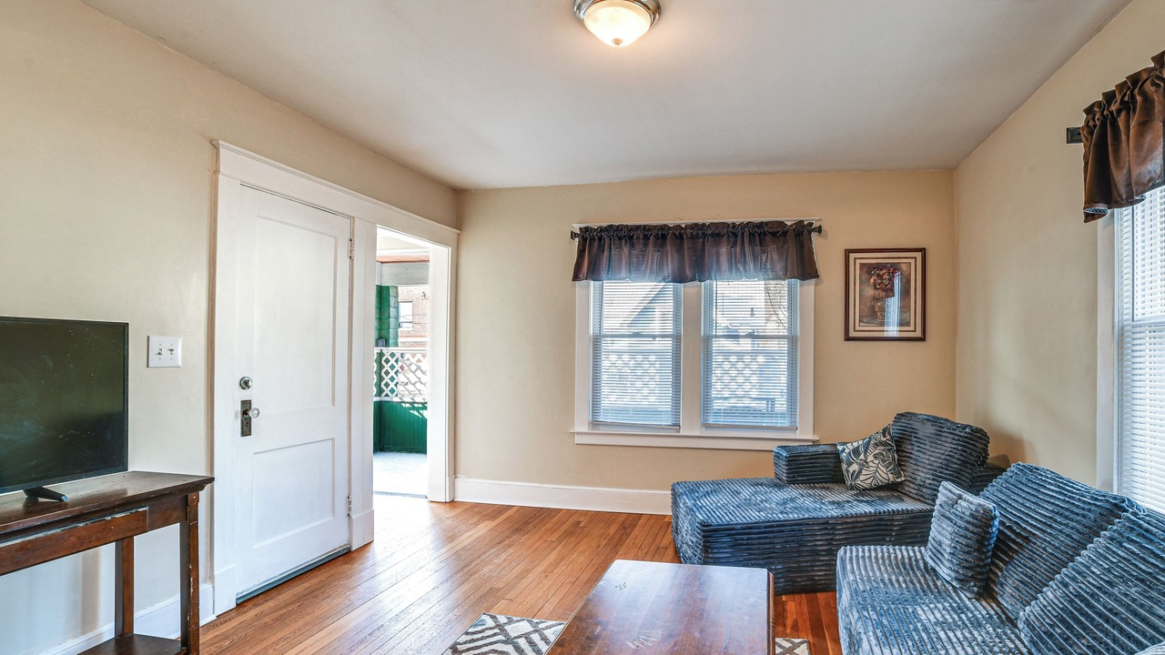 Photo of Livingroom in Binghamton