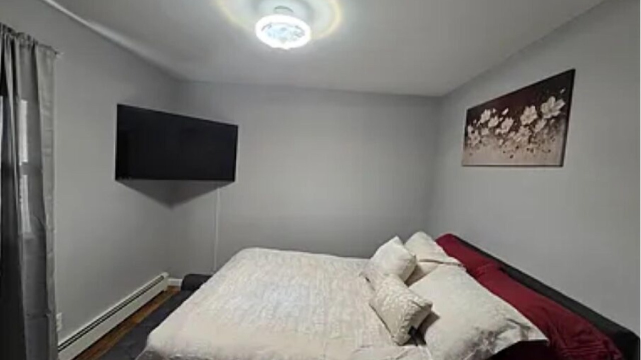Photo of Bedroom in Newburgh