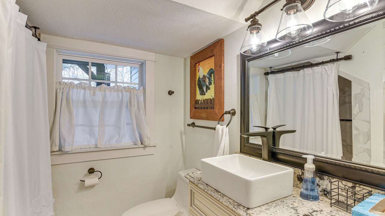 Photo of Bathroom in Dickinson