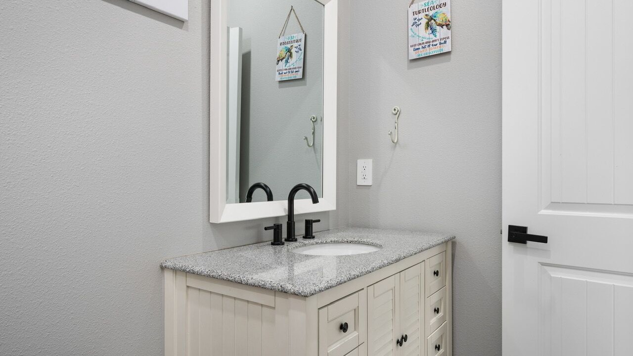 Photo of Bathroom in Port Bolivar