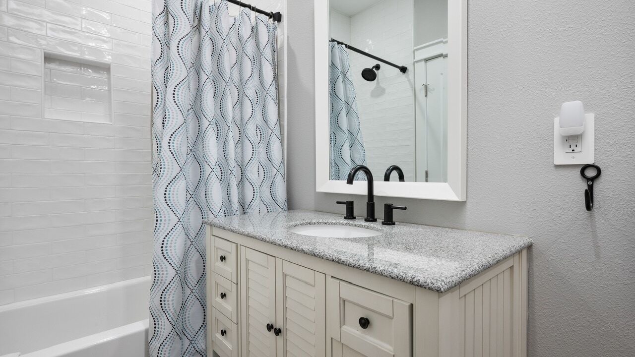 Photo of Bathroom in Port Bolivar