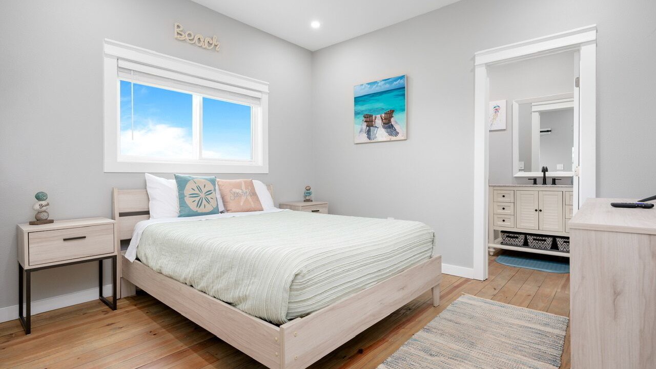 Photo of Bedroom in Port Bolivar