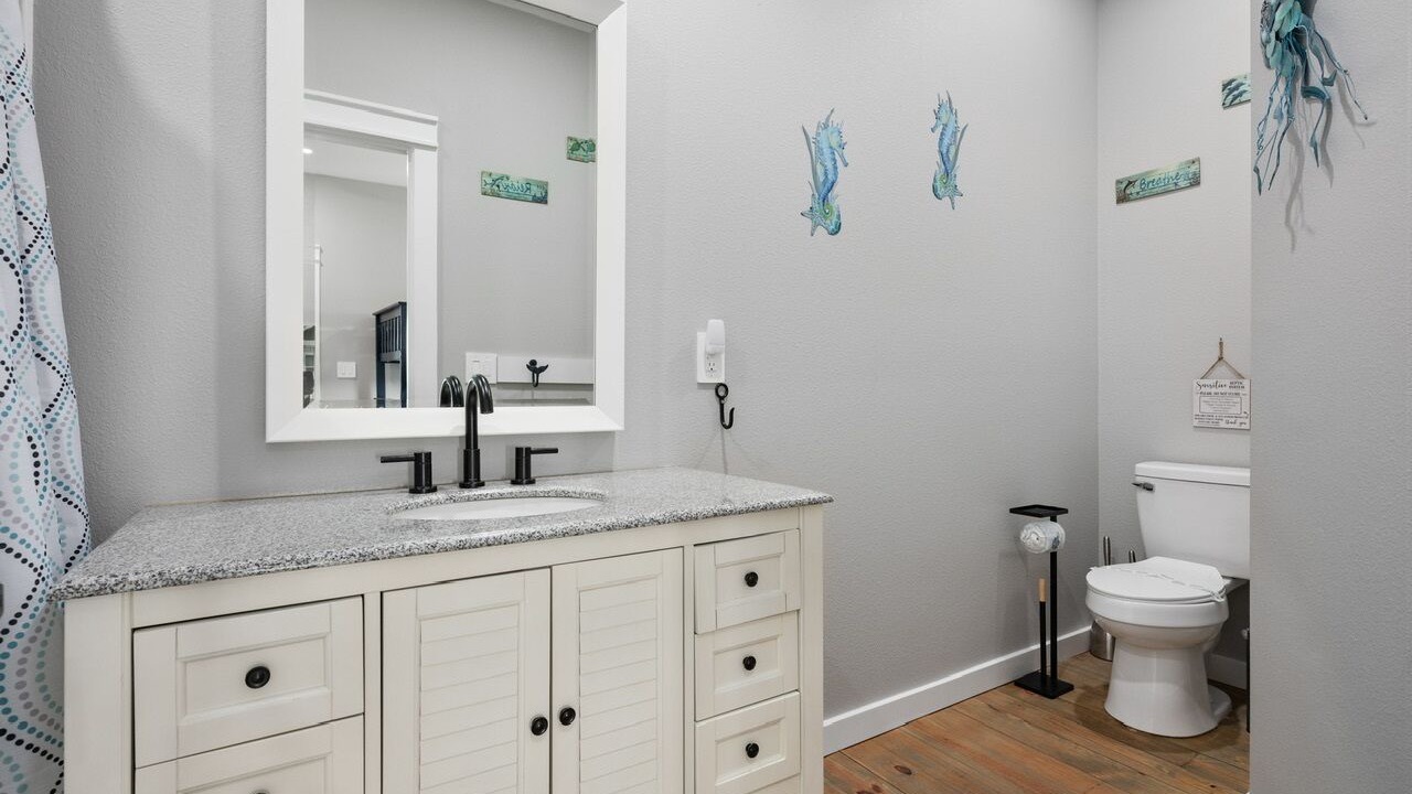 Photo of Bathroom in Port Bolivar