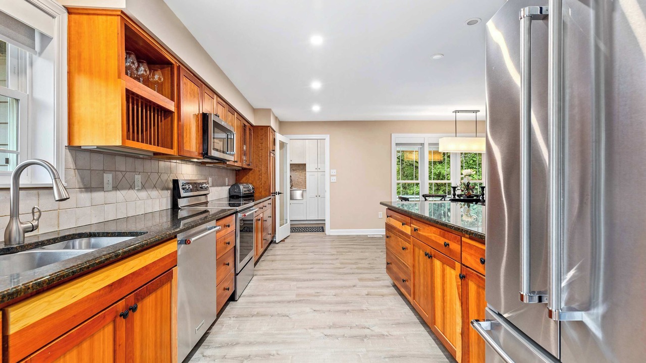 Photo of Kitchen in Harwood