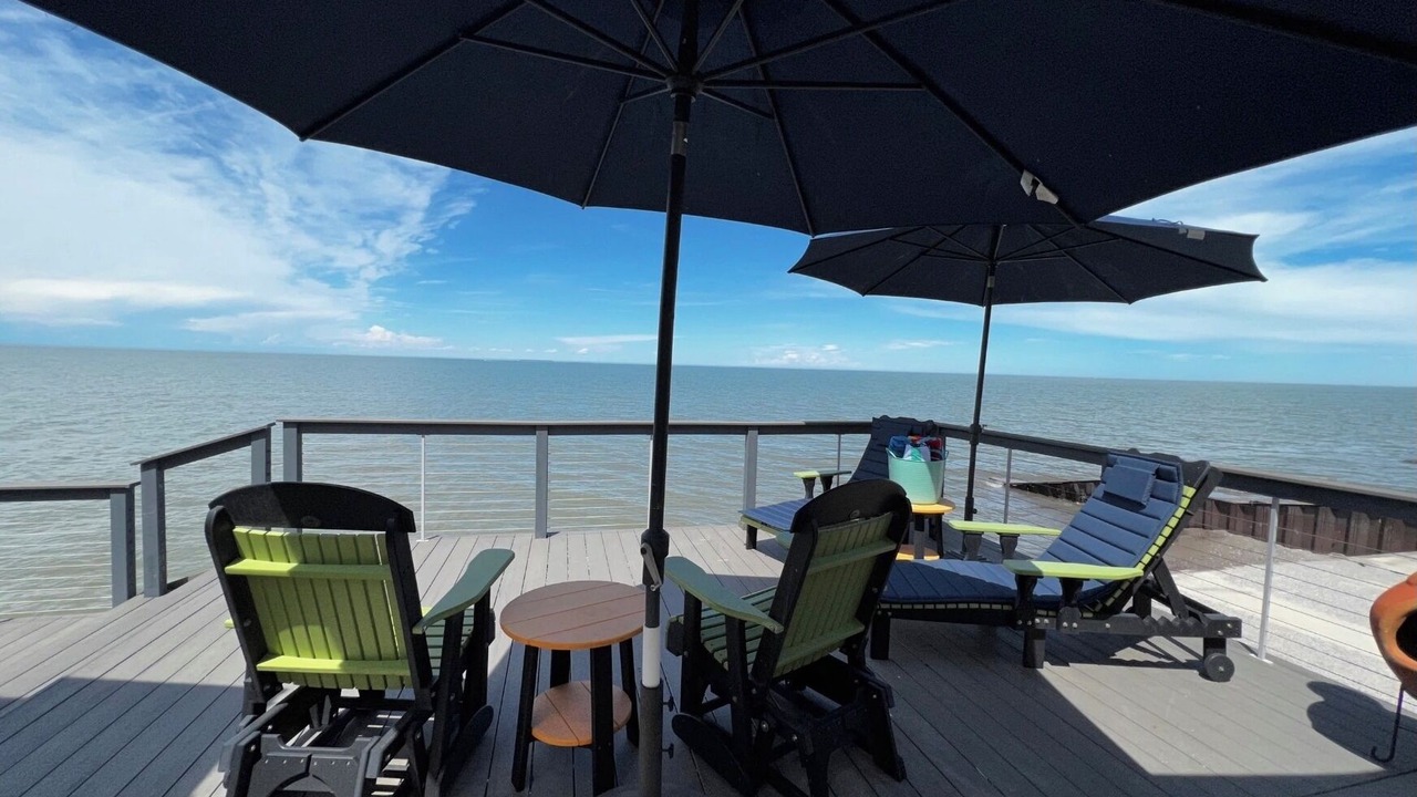 Photo of Patio Balcony in Oak Harbor
