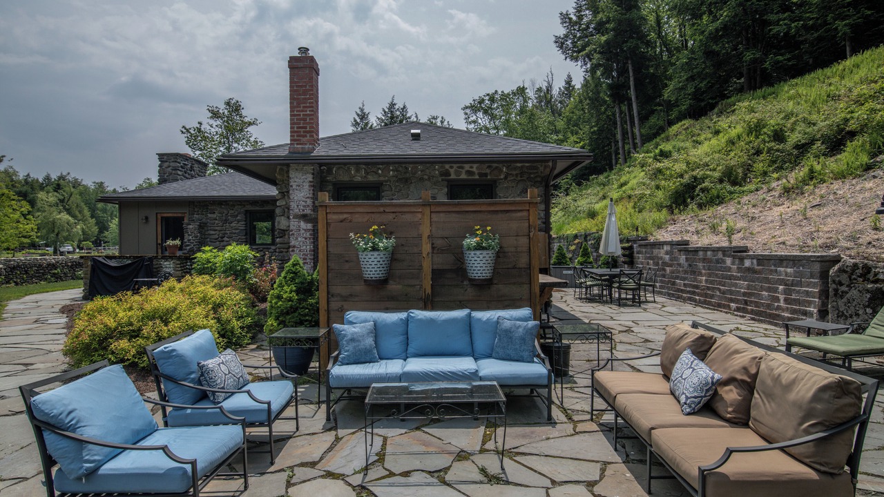 Photo of Patio Balcony in Livingston Manor