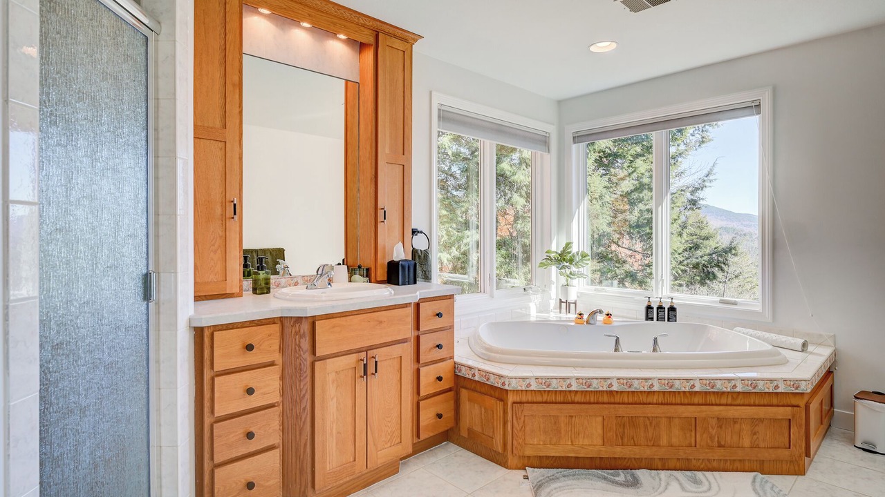 Photo of Bathroom in Bartlett