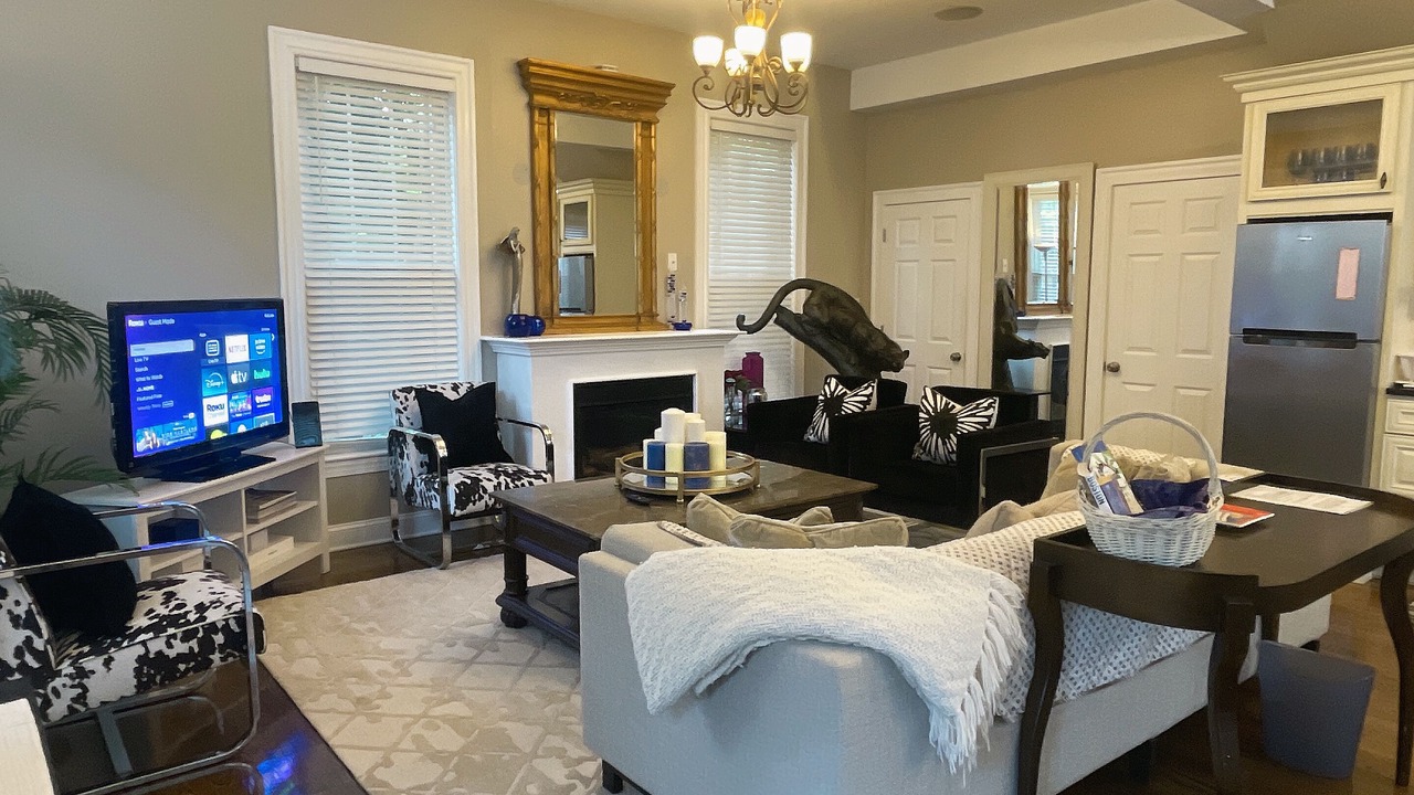 Photo of Livingroom in West Newton