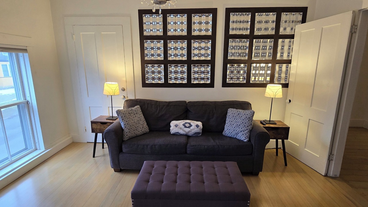 Photo of Livingroom in Newport