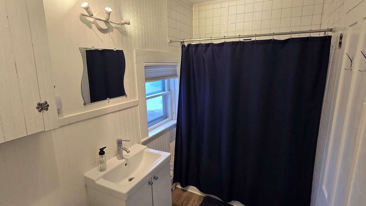 Photo of Bathroom in Newport