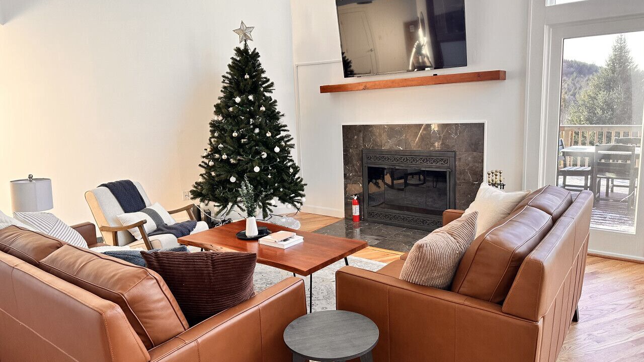 Photo of Livingroom in Thornton