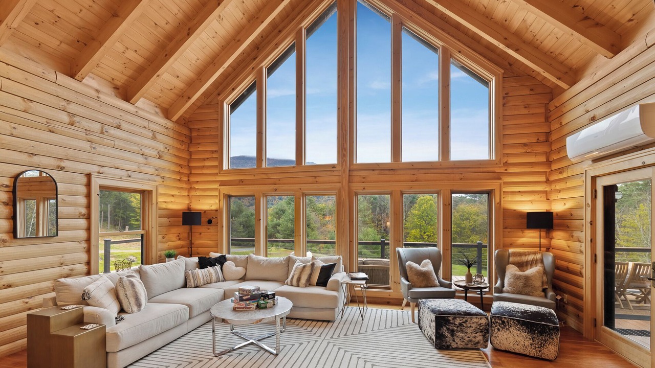 Photo of Livingroom in Brownsville