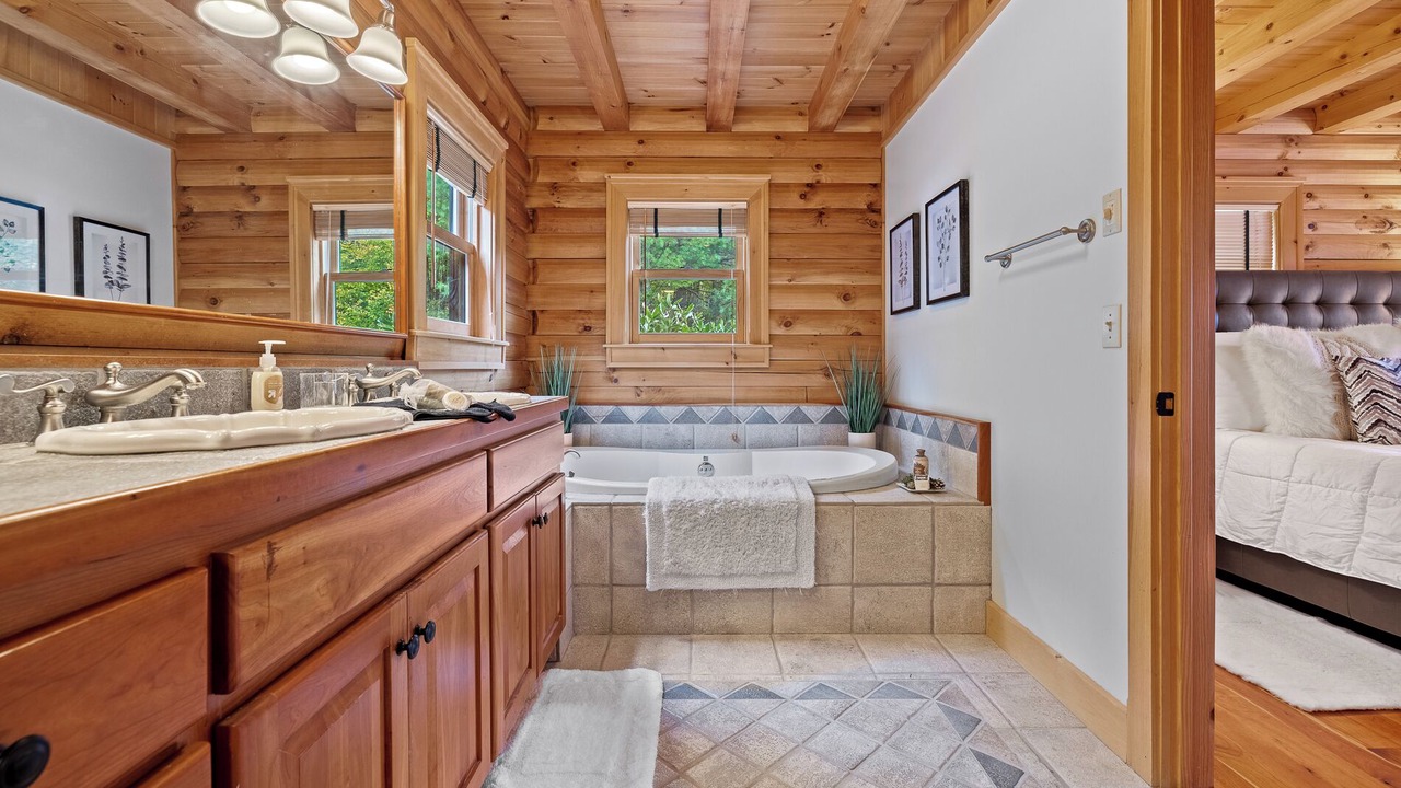 Photo of Bathroom in Brownsville