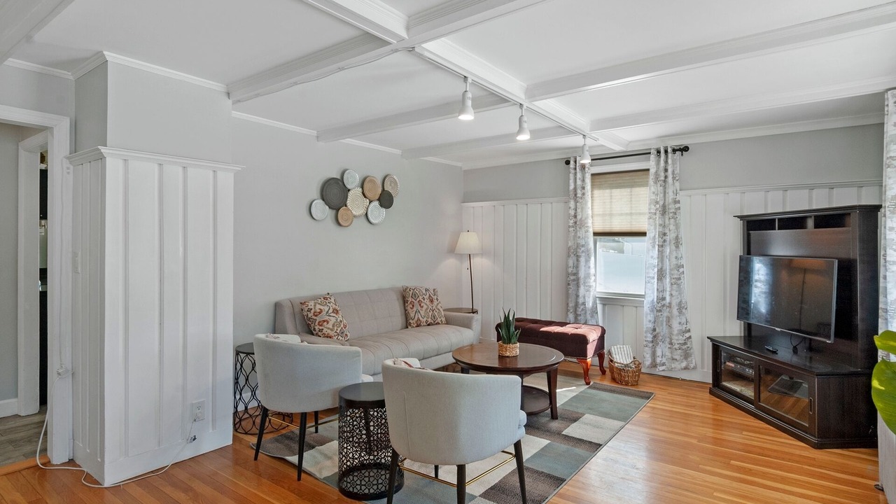 Photo of Livingroom in Methuen