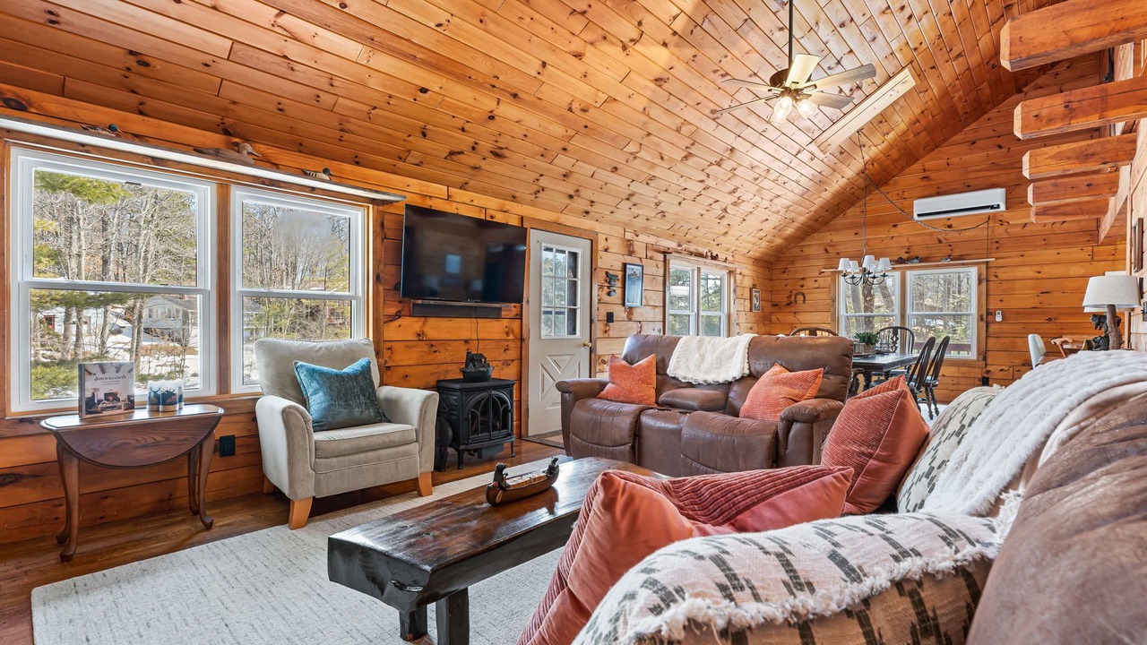 Photo of Livingroom in Barnstead