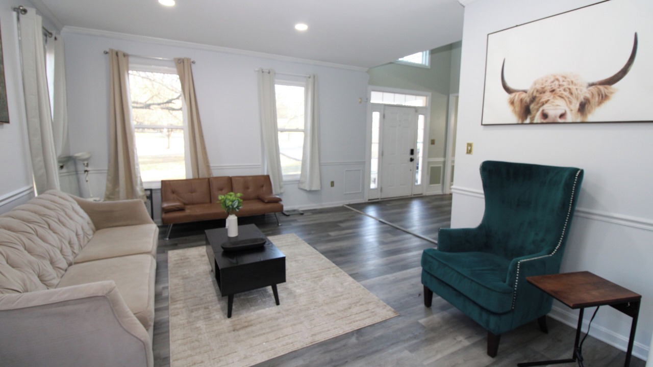 Photo of Livingroom in Upper Marlboro