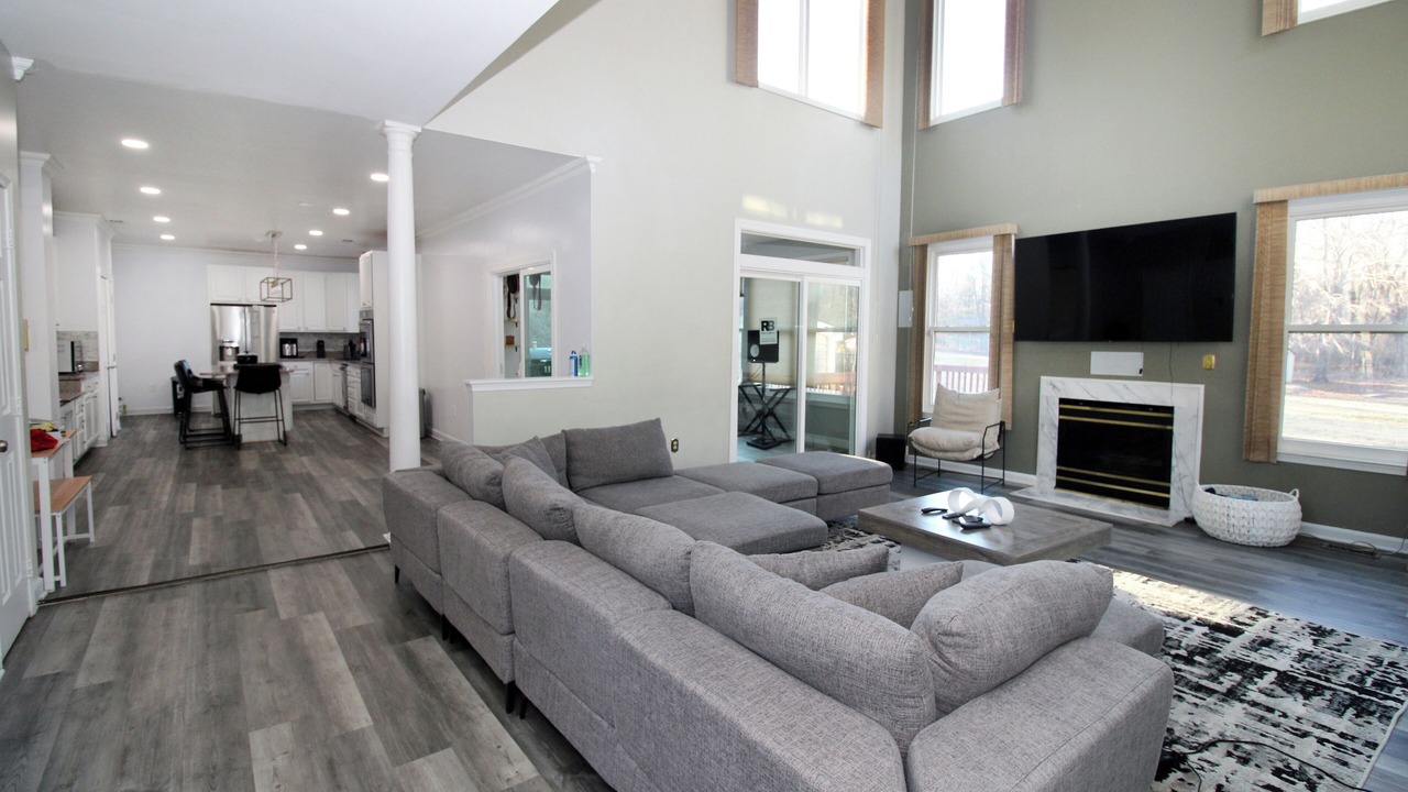 Photo of Livingroom in Upper Marlboro