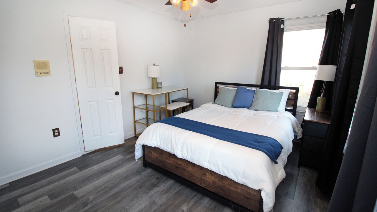 Photo of Bedroom in Upper Marlboro