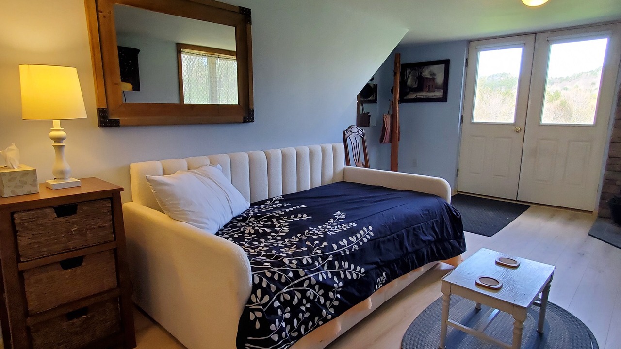Photo of Bedroom in Roxbury