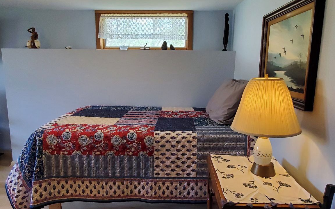 Photo of Bedroom in Roxbury