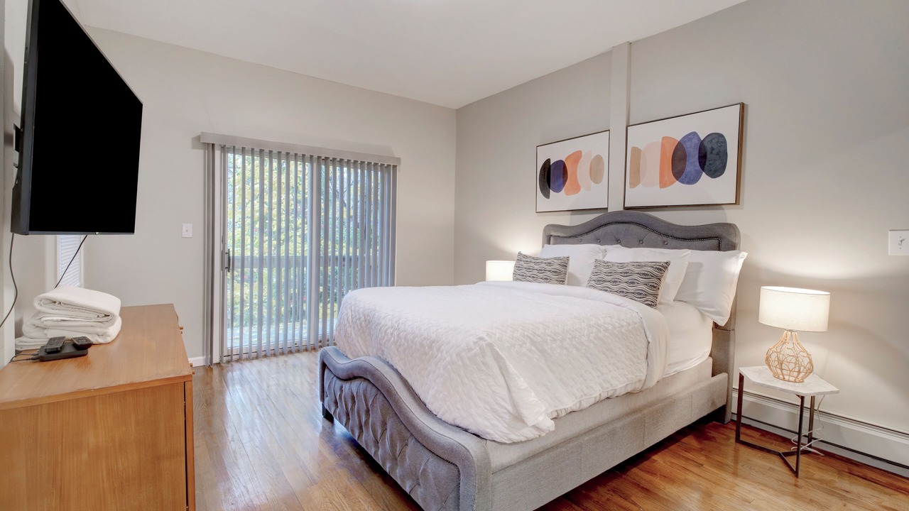 Photo of Bedroom in McGinley Square