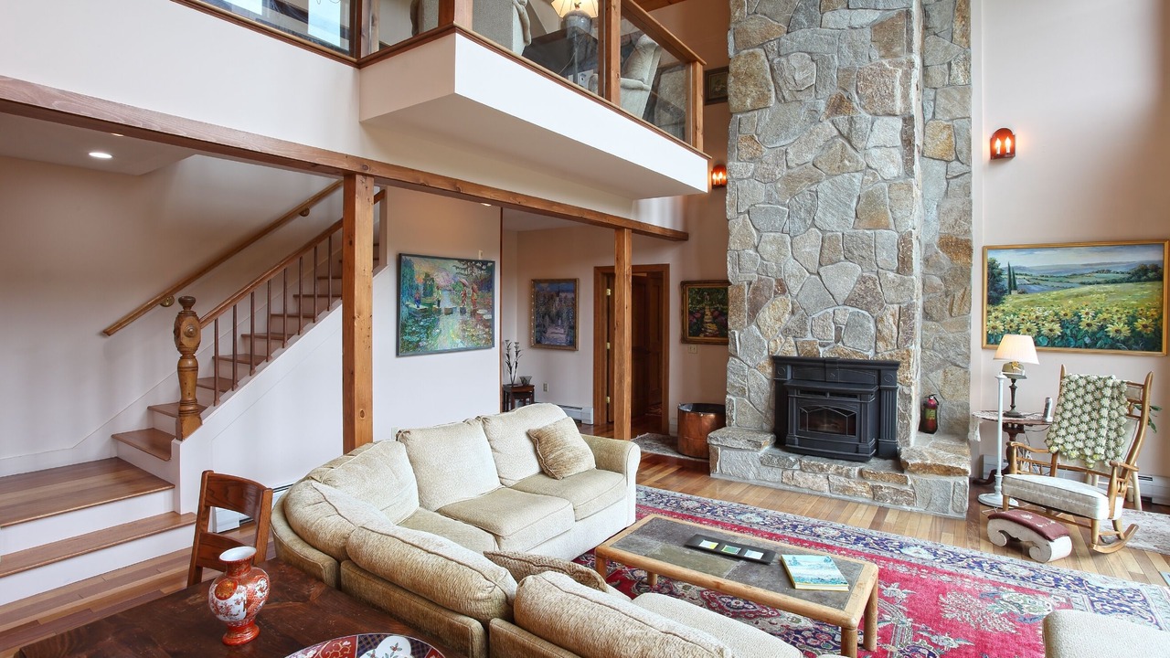 Photo of Livingroom in West Halifax
