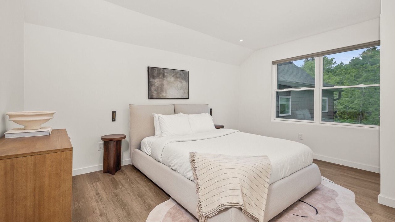 Photo of Bedroom in Freehold