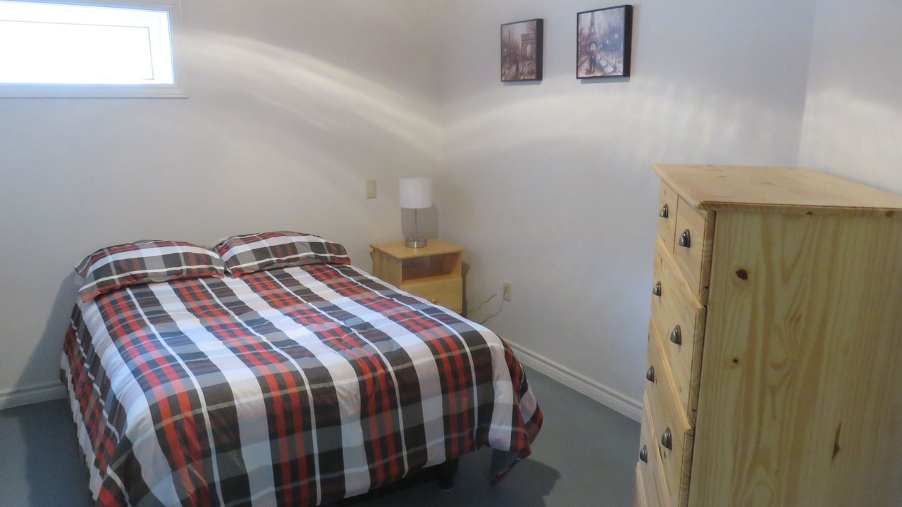 Photo of Bedroom in Roxbury