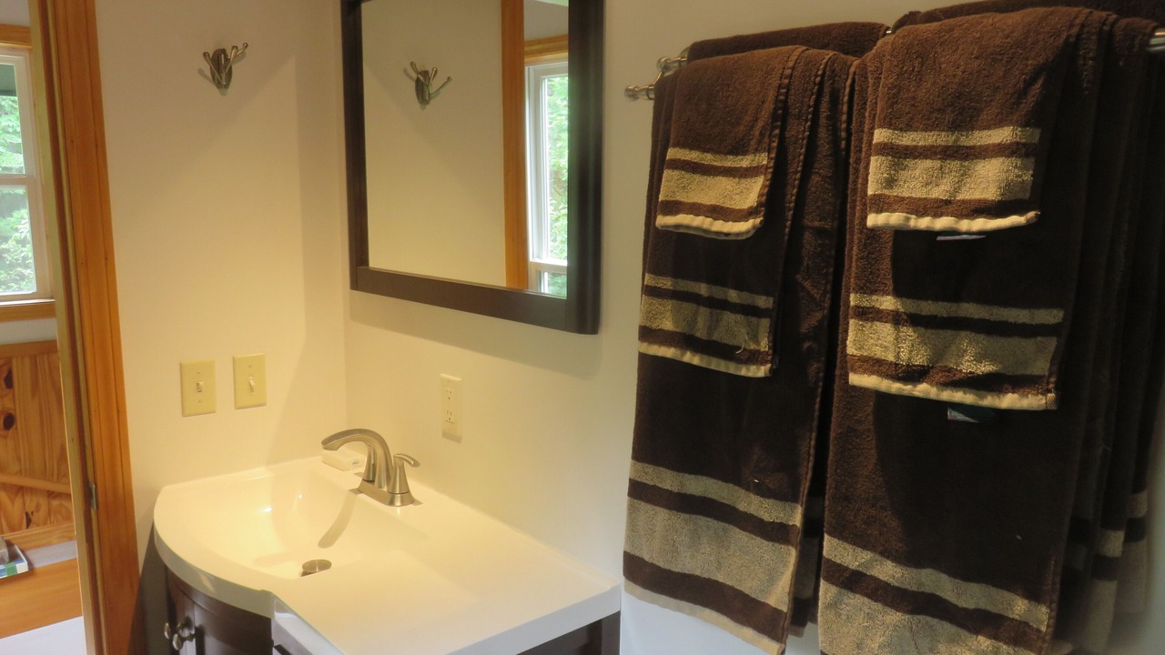 Photo of Bathroom in Roxbury