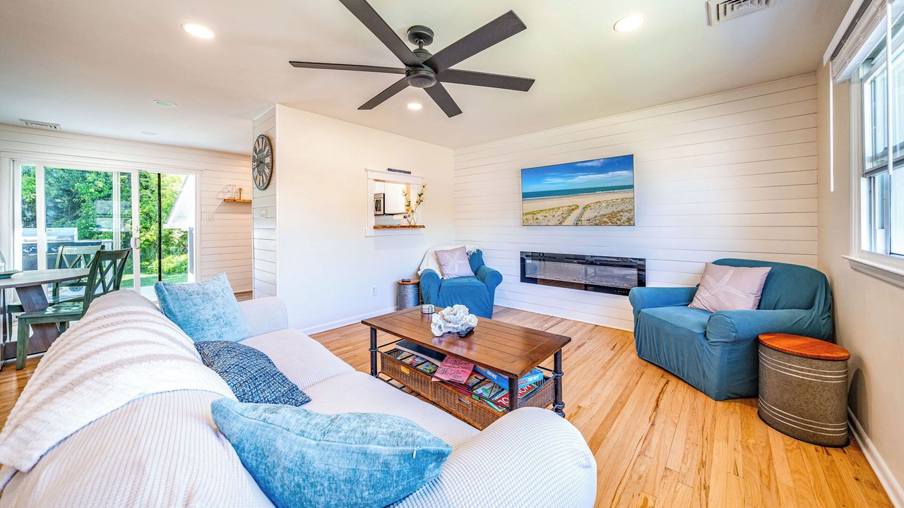 Photo of Livingroom in Somers Point