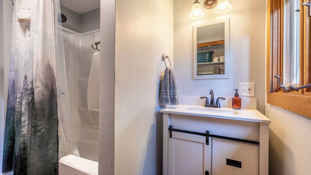 Photo of Bathroom in Wardsboro