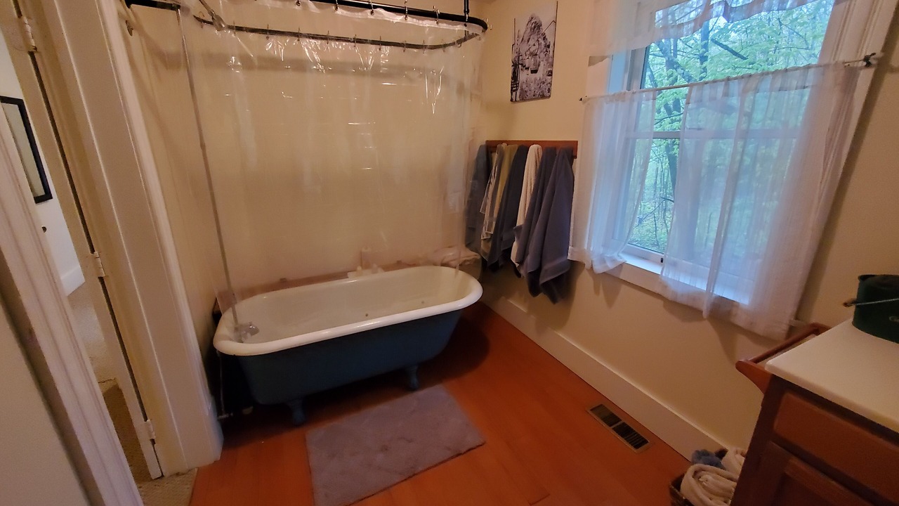 Photo of Bathroom in Jay