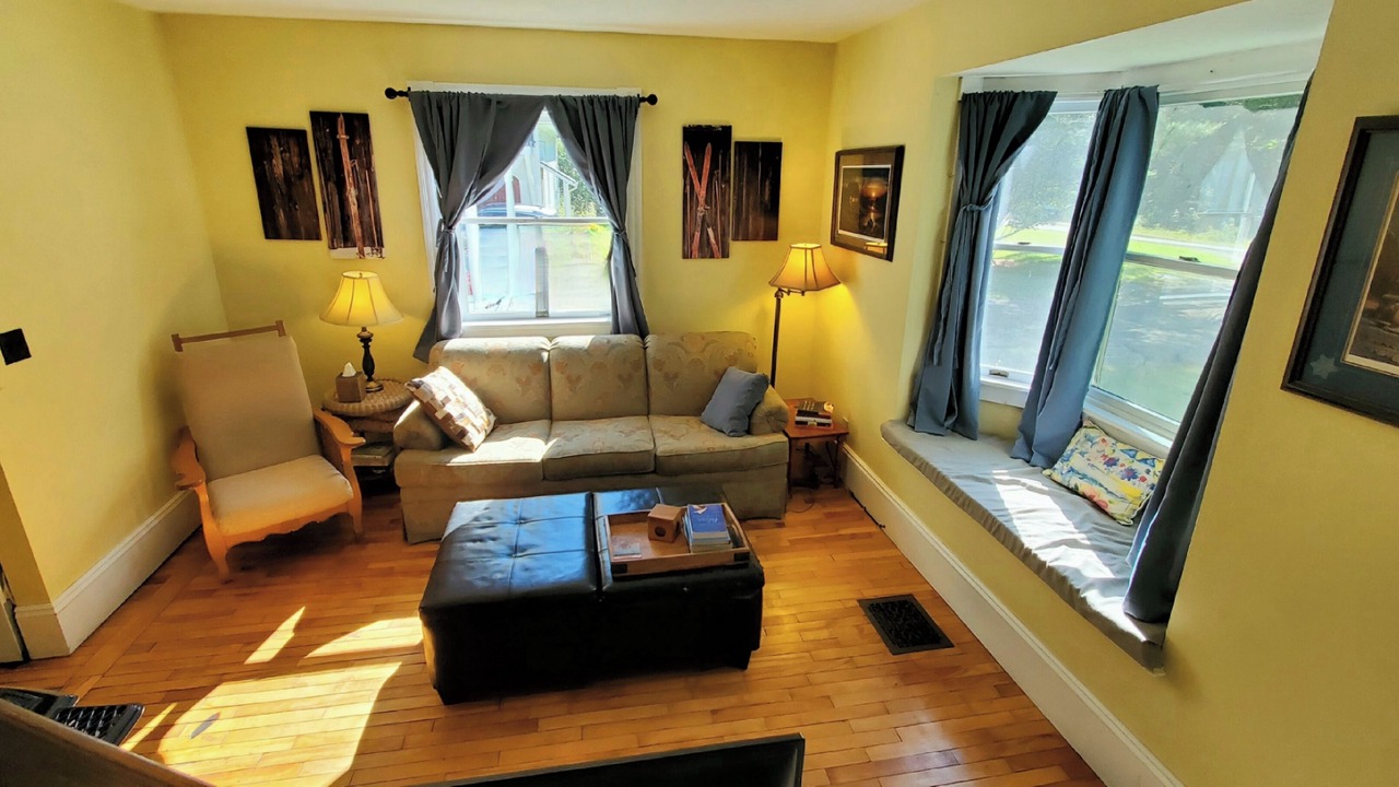 Photo of Livingroom in Jay