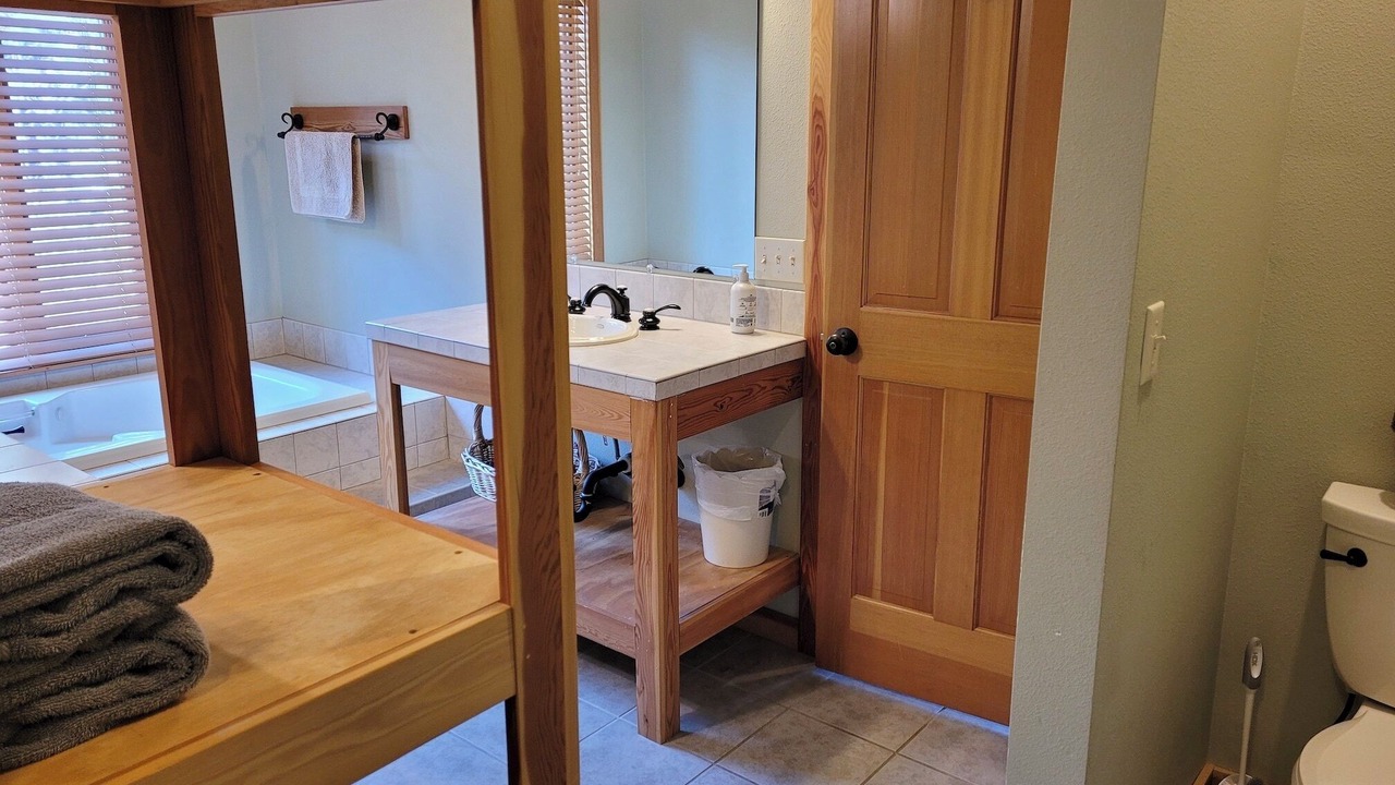 Photo of Bathroom in Mazama
