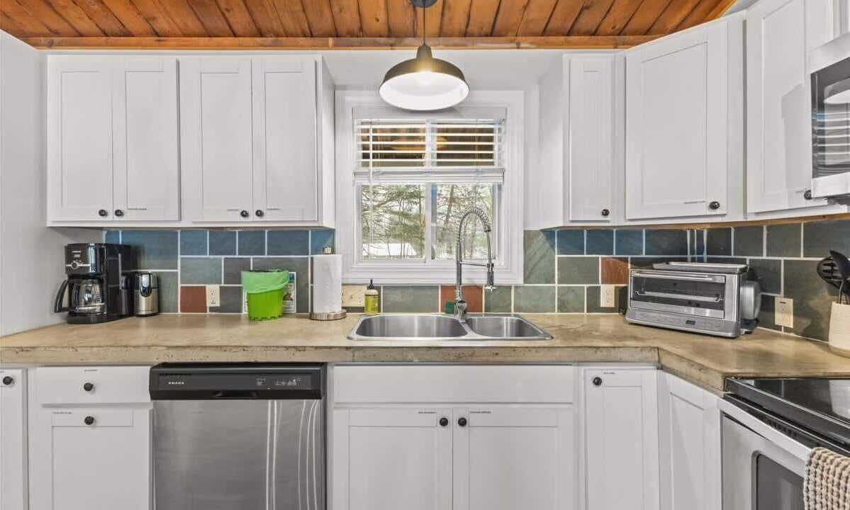 Photo of Kitchen in Stowe Area