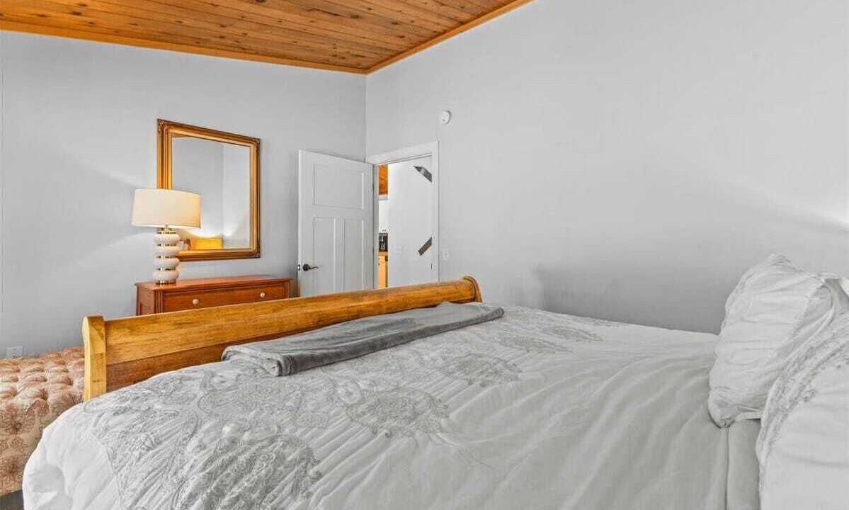 Photo of Bedroom in Stowe Area