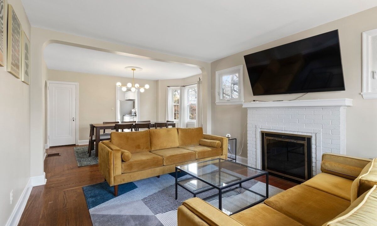 Photo of Livingroom in Oakley