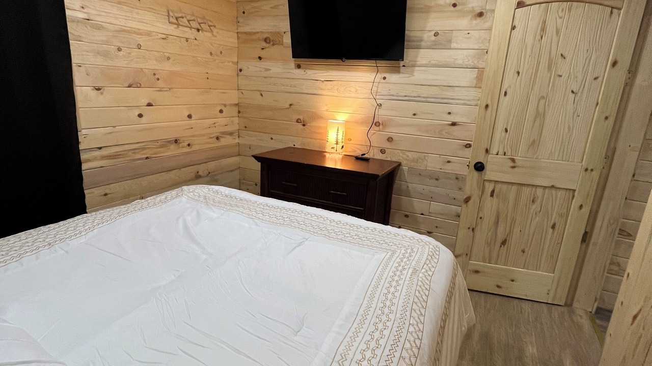 Photo of Bedroom in Omar