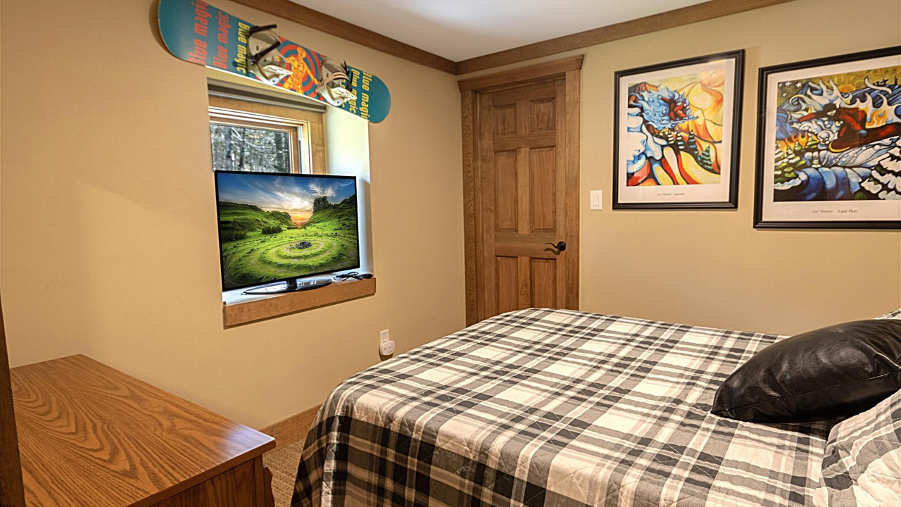 Photo of Bedroom in Snowshoe
