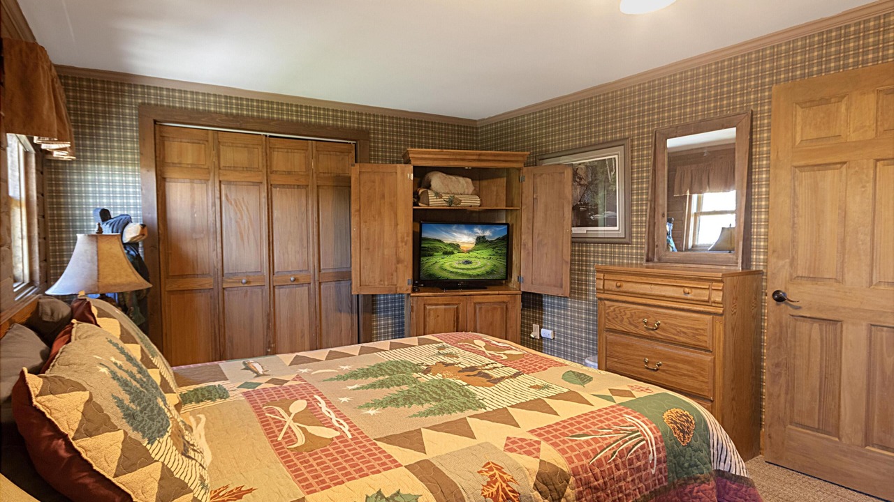 Photo of Bedroom in Snowshoe
