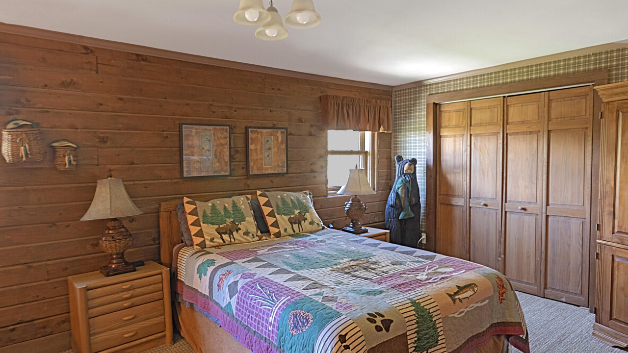 Photo of Bedroom in Snowshoe