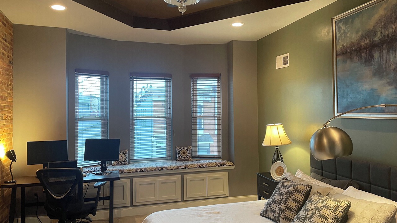 Photo of Bedroom in Greektown