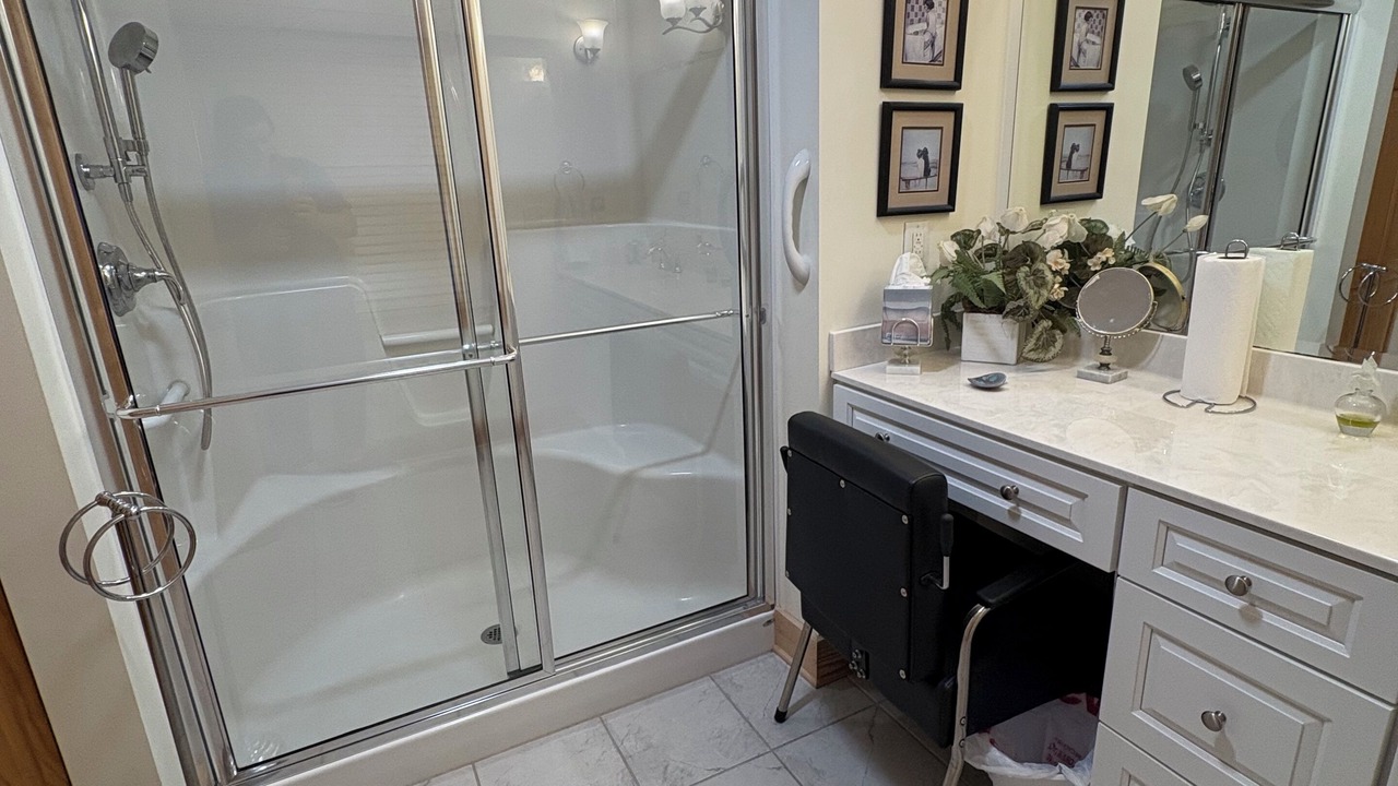 Photo of Bathroom in Piper Gap