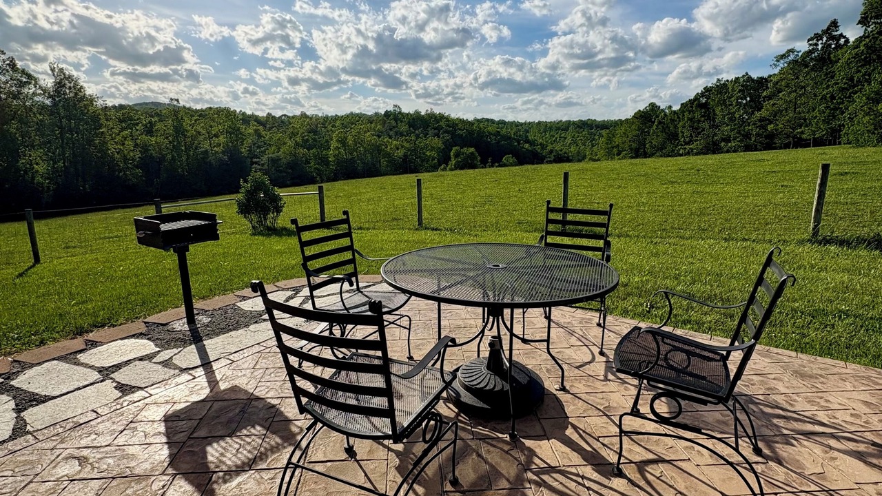 Photo of Outdoor in Piper Gap