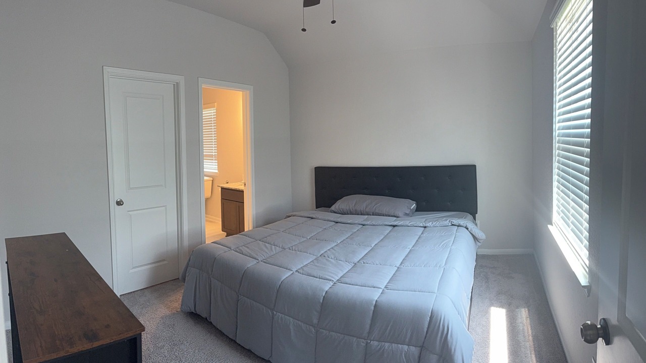 Photo of Bedroom in Iowa Colony