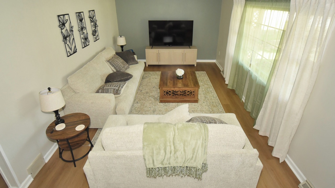 Photo of Livingroom in Saratoga Springs