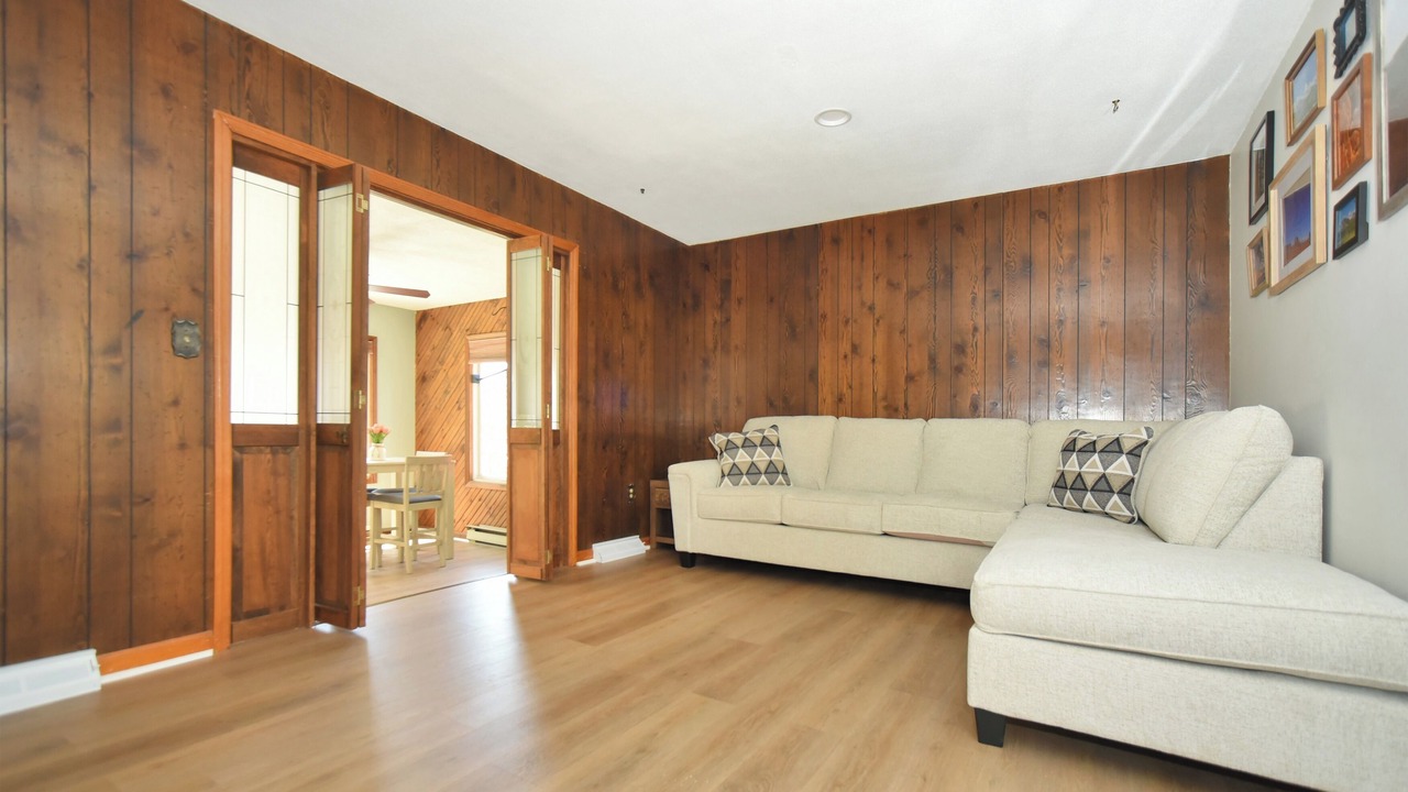 Photo of Livingroom in Saratoga Springs